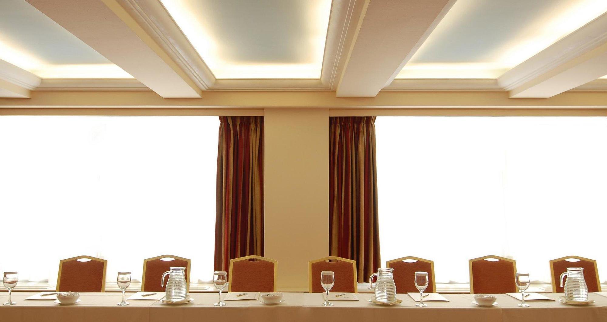 Athens Atrium Hotel & Jacuzzi Suites Dış mekan fotoğraf
